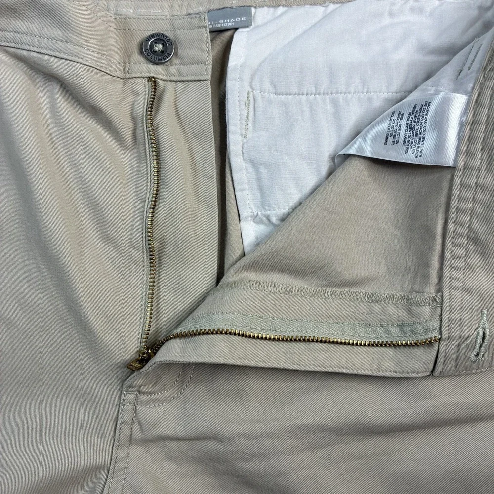 Columbia Mens Size 42 Light Beige Omni-Shade Casual Outdoor Cargo Shorts Zip Fly